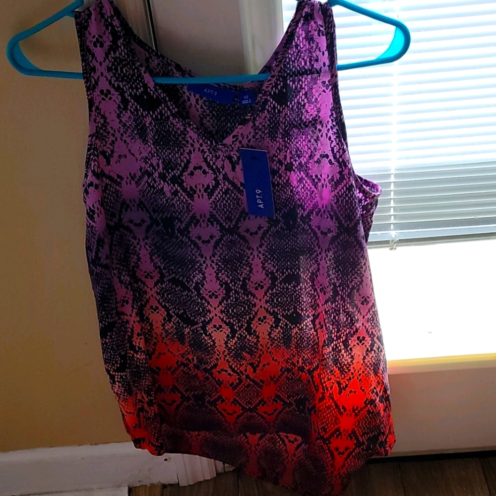 NWT- Apt.9 womens printed tank